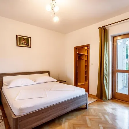 Vila Ivana * Otok (Split-Dalmatia)