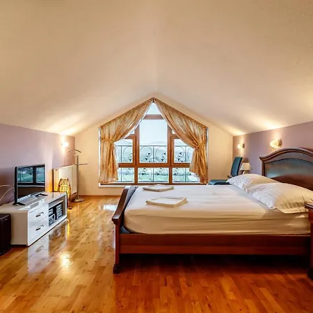 Villa Vila Ivana Otok (Split-Dalmatia)