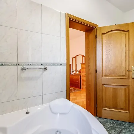 Villa Vila Ivana Otok (Split-Dalmatia)